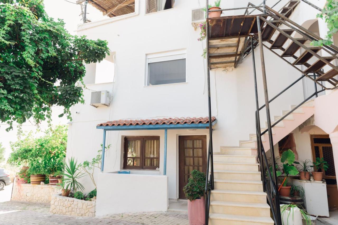Eleftherias Suites - Near Beach Apartments 마라티 외부 사진