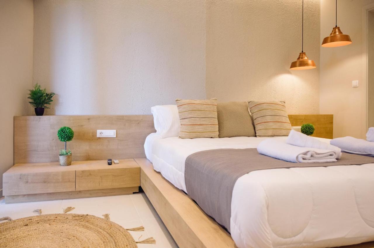 Eleftherias Suites - Near Beach Apartments 마라티 외부 사진