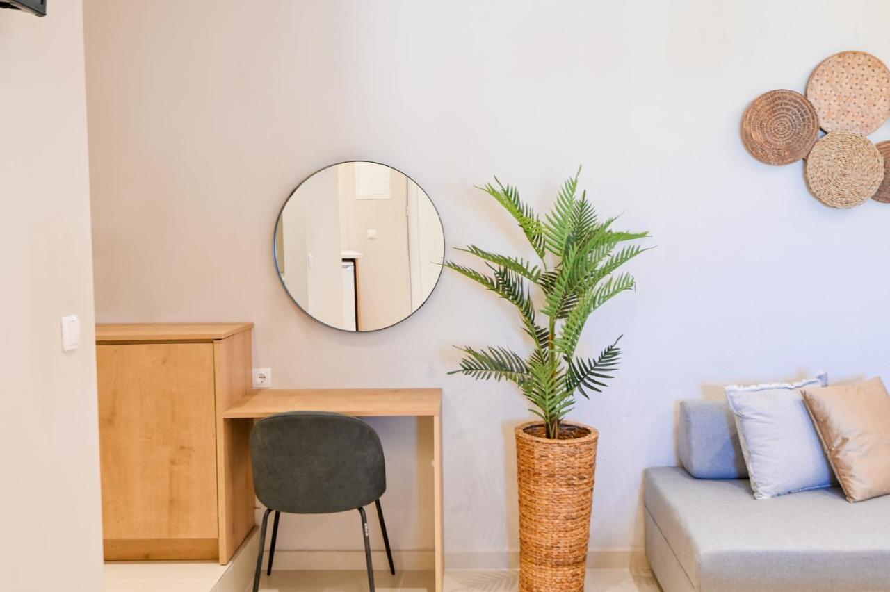 Eleftherias Suites - Near Beach Apartments 마라티 외부 사진