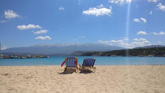 Eleftherias Suites - Near Beach Apartments 마라티 외부 사진